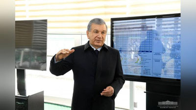 'Yoshlarga ajratilgan er uchun ular soliq va boshqa xarajatlardan ozod qilinadi'ning rasmi