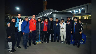 'Erkin va yunon-rum kurashi ustalari xalqaro turnirdan g`alabalar bilan qaytib kelishdi (foto)'ning rasmi