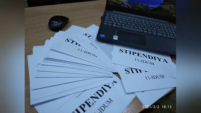 'Kasbi tuman 11-IDUM o`quvchilariga va`da qilingan stipendiyalar topshirildi'ning rasmi