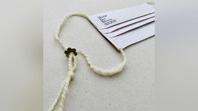 'Gollandiyada ishlatilgandan keyin gullar unib chiqadigan niqob yaratildi'ning rasmi