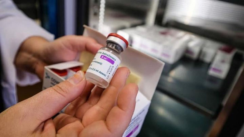 Изрображение 'Еще четыре страны приостановили использование вакцины AstraZeneca'