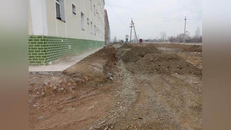 'Gulistonda yangi uy-joylar qurishga ajratilgan byudjet mablag`lari talon-toroj qilindi'ning rasmi