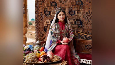 'Saida Mirziyoeva o`zbek va qoraqalpoq tarixiga oid milliy liboslarda tushgan suratlarini e`lon qildi'ning rasmi