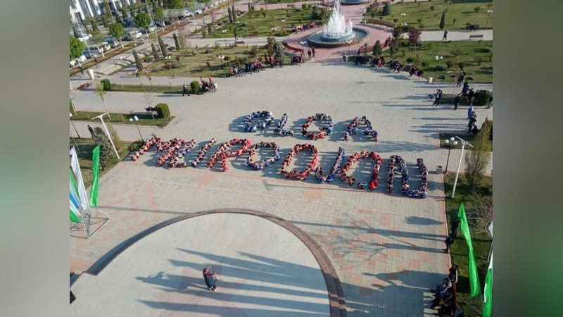 '"Olg'a Murodjon". Наманганда боксчилар иштирокида флешмоб ўтказилди(фото)'ning rasmi