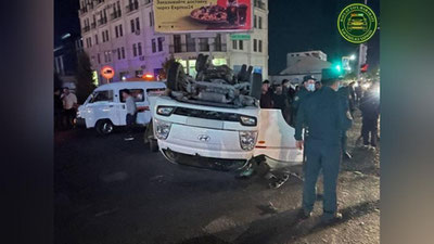 'Samarqandda "Malibu" va "Hyundai Bongo" ishtirokida to`qnashuv sodir bo`ldi'ning rasmi