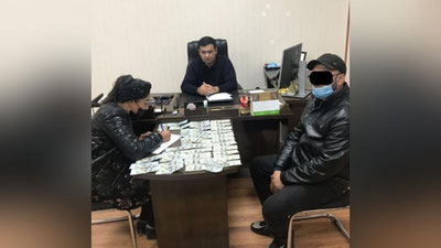 'Uchqo`rg`onlik ota farzandlari alimenti uchun 4300 dollar berdi'ning rasmi