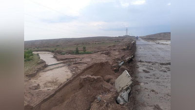 'Popdagi jala sabab qator avtomobil yo`llari va «Angren-Pop» temir yo`li yopildi(foto)'ning rasmi