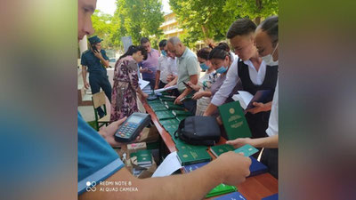 'Viloyatlar bo`ylab huquqiy adabiyotlar ko`rgazma-yarmarkalari bo`lib o`tmoqda'ning rasmi