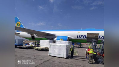 'O`zbekistonga yana 500 ming doza ZF-UZ-VAC2001 vaksinasi etib keldi'ning rasmi