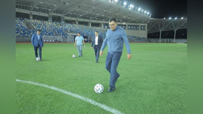 'Aziz Abduxakimov Qozog`istondagi “Turkiston Arena” bilan tanishdi(foto)'ning rasmi