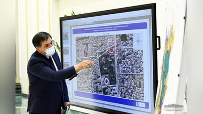 Изрображение 'Президента ознакомили с проектом реставрации мавзолея Алишера Навои в афганском Герате'