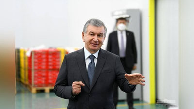 'Shavkat Mirziyoev Sheroboddagi agrosanoat korxonalarini ko`zdan kechirdi (foto)'ning rasmi