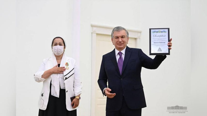 'Prezident izboskanlik ayolni “Mehnat shuhrati” ordeni bilan mukofotladi. Unga 5 mlrd. so`m foizsiz kredit ham beriladi. Sababi...'ning rasmi