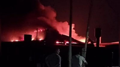 'Tunda O`rtachirchiqdagi fabrikada yong`in sodir bo`ldi (video)'ning rasmi