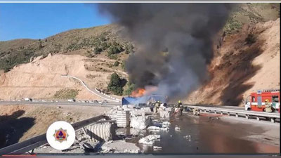 '"Qamchiq" dovonida paxta ortilgan yuk mashinasi yonib ketdi (video)'ning rasmi