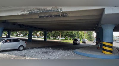 'Toshkentda ko`prik ostidagi betonga urilgan yuk avtomashinasi bo`yicha ma`lumot berildi'ning rasmi