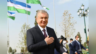 'Prezident Qoraqalpog`istonda kursdoshi bilan uchrashib qoldi'ning rasmi