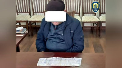 'Фарғонада фуқаронинг 23,7 миллион сўмини қўлга киритган МФЙ раиси ушланди'ning rasmi