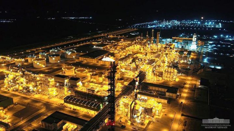 '"Ҳақиқий қаҳрамонлик намунаси" - Президент янги завод қурилиши ҳақида'ning rasmi