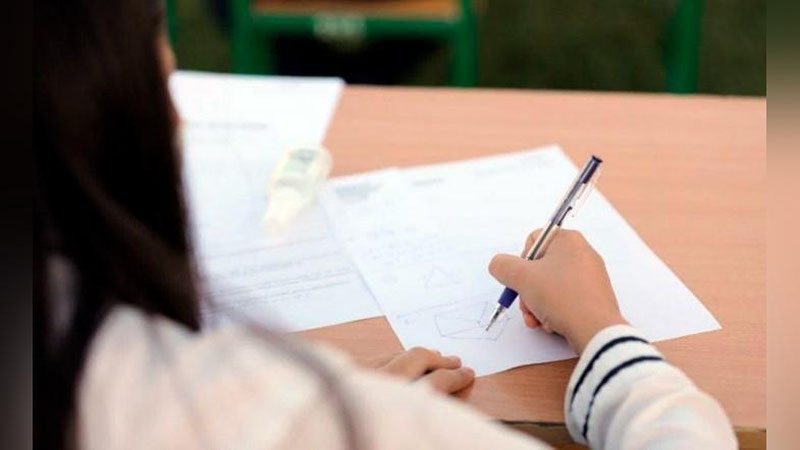 'Joriy o`quv yilida 8 ta OTMda chet tilidan ijodiy imtihon o`tkaziladi'ning rasmi