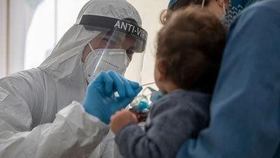 'Мутахассис: “Омикрон” болалар учун кўпроқ хавф туғдириши мумкин'ning rasmi