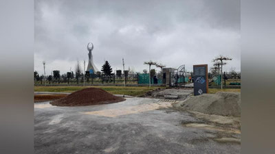 '"Янги Ўзбекистон" боғи ёпилди. Бу кўчиб тушаётган "Истиқлол" мажмуасини таъмирлаш иши билан боғлиқми?'ning rasmi