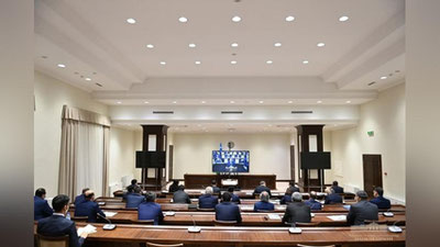 'Таълим сифатини кескин оширган ҳоким ва директорлар мукофотланади — Президент'ning rasmi