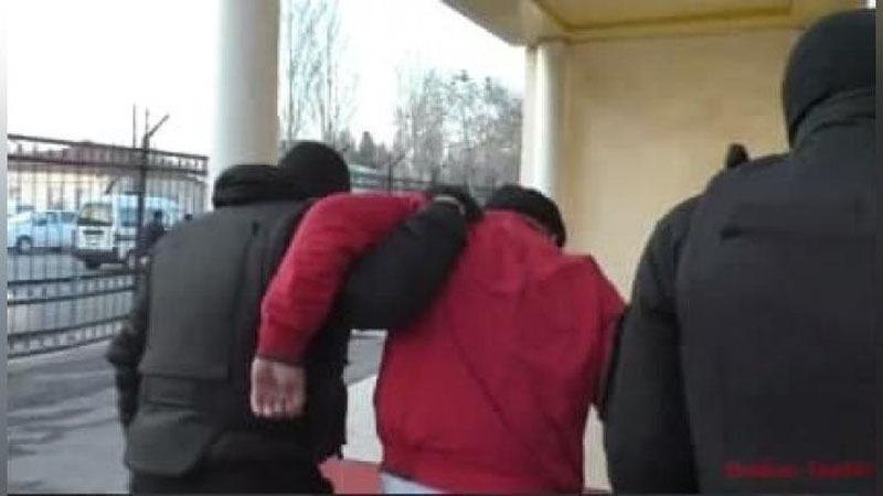 'Самарқандда "рекет"чилар гуруҳи қўлга олинди(видео)'ning rasmi