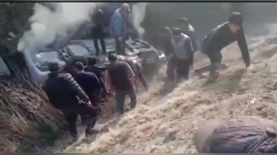 'Самарқандда бошқарувни йўқотган "Lacetti" ҳайдовчиси жарликка тушиб кетди'ning rasmi