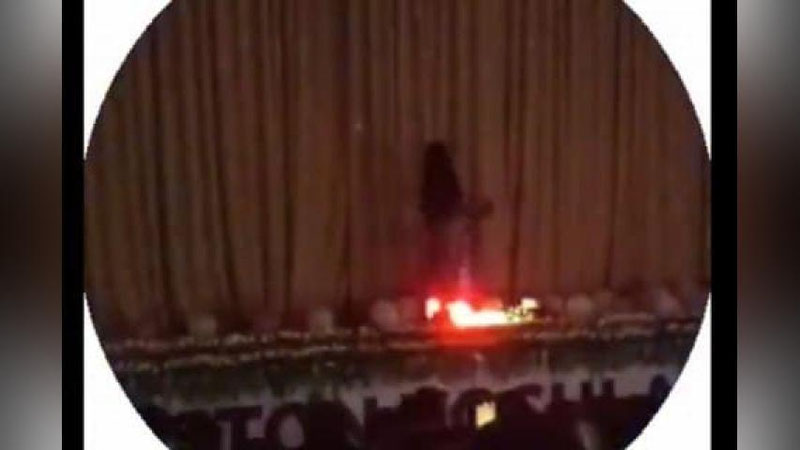 'Олийгоҳда ўтказилган тадбирда арабча ўйнаган қизлар ҳолати бўйича институт проректорларга чора кўрилди'ning rasmi