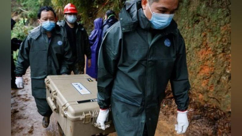 Изрображение 'Все пассажиры и члены экипажа упавшего в Китае самолета признаны погибшими'