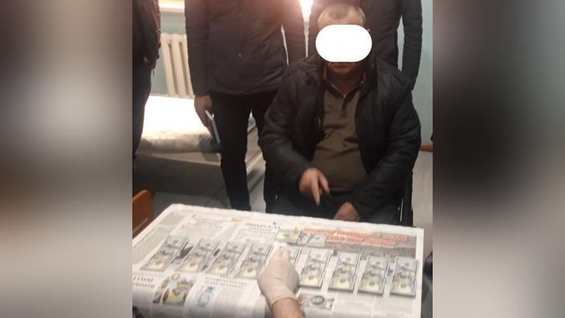 'Нукусда фуқарони “темир йўл”га ишга киритиб қўймоқчи бўлган фирибгарлар ушланди'ning rasmi