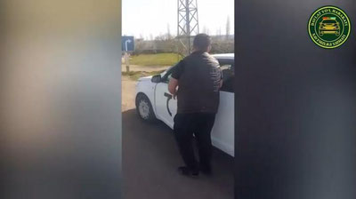 'Ангренда "Cobalt" ҳайдовчиси ЙПХ ходимига автомобиль давлат рақамини йўқотиб қўйганини айтди. Аслида эса..'ning rasmi