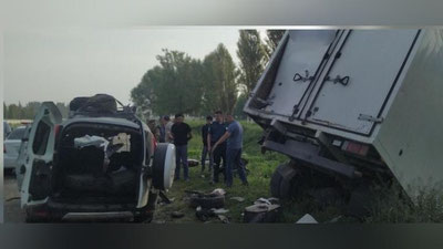'Янгийўлдаги автоҳалокатда 12 ёшли бола ва яна бир йўловчи вафот этди(видео)'ning rasmi