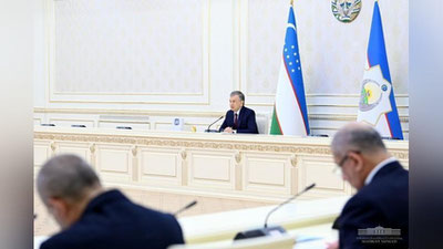 '"Йил якунига қадар бўш бино қолиши керак эмас" — Президент'ning rasmi