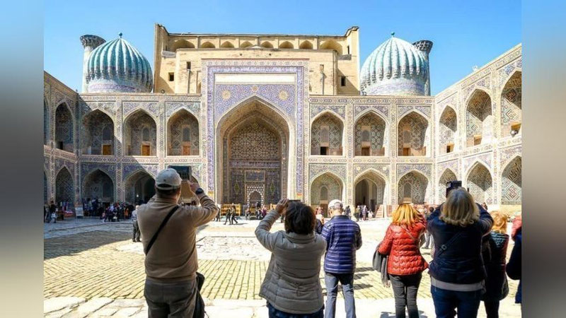 Изрображение 'Работодателям рекомендовали отправлять работников в путешествия по Узбекистану 1 раз в год'