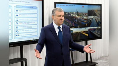 '"Ерусти метроси қуриш тажрибамизда йўқ эди. Биз янги тарих яратаяпмиз"  — Мирзиёев  Ўзбекистон раҳбари Тошкент ерусти ҳалқа метросининг иккинчи босқичи қурилиши билан танишди'ning rasmi