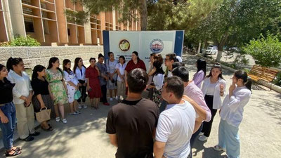 'Buxorolik 40 nafar talaba amaliyot o`tash uchun  Anqara shahridagi shifoxonalarga jo`nab ketishdi'ning rasmi