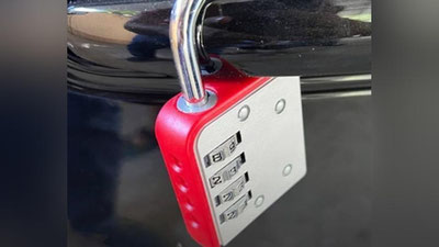 'Toshkentda mashinalar eshigiga qulf osib ketilmoqda'ning rasmi