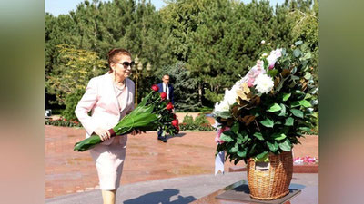 'O`zbekistoning Birinchi prezidenti Islom Karimovga bag`ishlangan xotira haftaligi o`z ishini boshladi (fotorepartaj)'ning rasmi