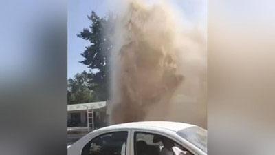 'Toshkentda quvur yorilib, ko`chaga issiq suv tosha boshladi (video)'ning rasmi