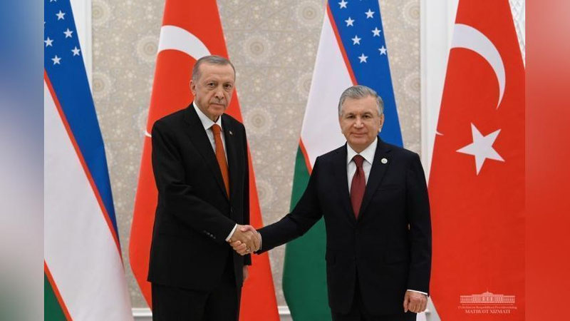 'Sammitdan so`ng Shavkat Mirziyoev va Erdog`an o`rtasida muhokama boshlandi'ning rasmi