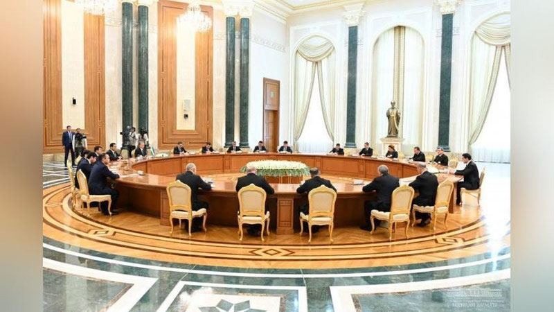 Изрображение 'В Ашхабаде прошли провели узбекско-туркменские переговоры в расширенном составе'