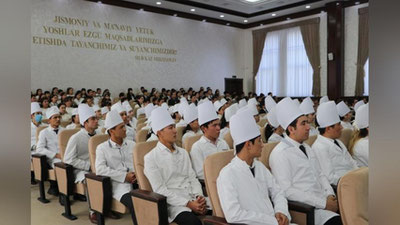 'Qashqadaryoda "Yosh blogerlar" jamosini tuzish taklifini bergan talabaning ishga olinishi bo‘yicha muhokamalarga hokimlik oydinlik kiritdi (video)'ning rasmi