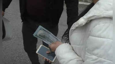 'Buxoroda 17 yoshli qiz yigitdan ishqiy munosabatlarni oshkor qilmaslik pul "undirayotgan"da ushlandi'ning rasmi