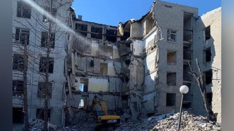'Украинада бошланган уруш оқибатида қанча уй зарар кўргани маълум бўлди'ning rasmi