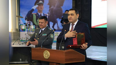 'Vazir va yana bir qator hokimlar polkovnik bo`lishdi'ning rasmi