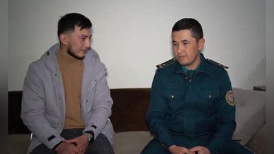 Изрображение 'Инспектор УВД в Самарканде стал героем соцсетей, вернув найденные $8 тысяч и 50 млн сумов'