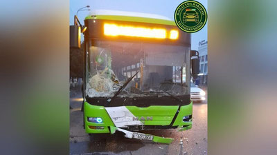 Изрображение 'В Ташкенте произошло ДТП с участием автобуса: пострадали 3 человека (видео)'