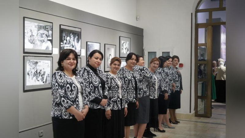 Изрображение 'В Ташкенте открылась выставка “Женщины Узбекистана в сфере образования"'